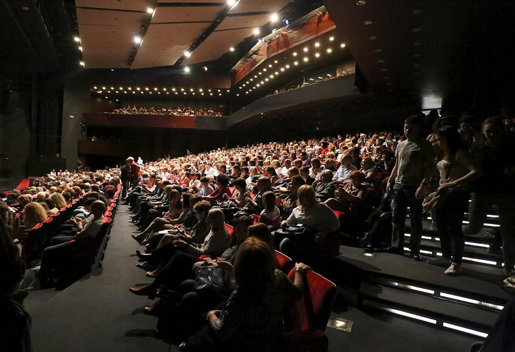 Serbian-National-Theatre-audience
